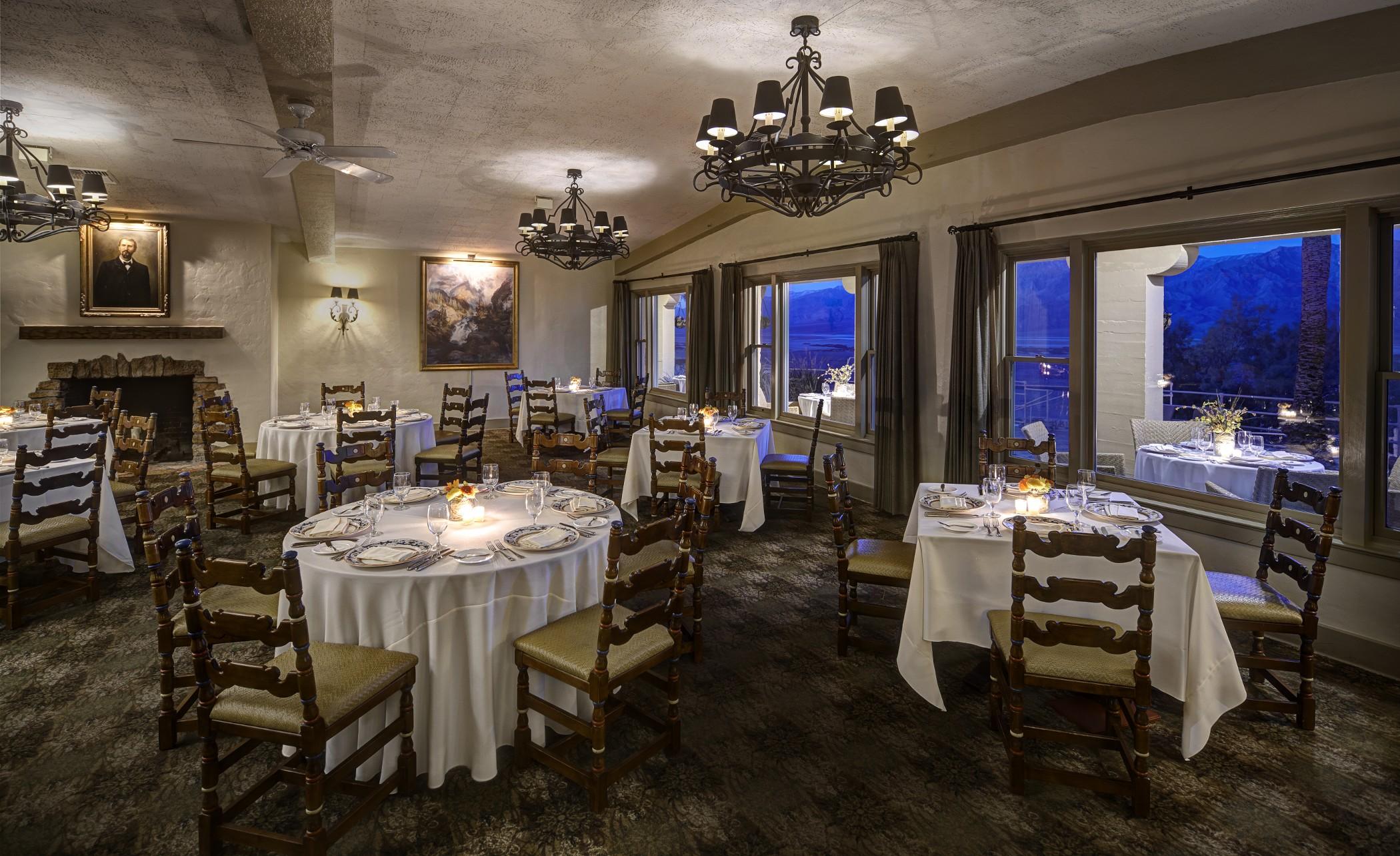 The Inn At Indian Village Exterior foto The dining room at the Hotel Jerome